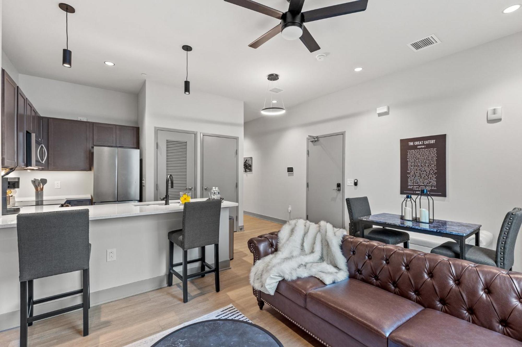 Aparthotel 175 Lex - Walkable Downtown & Rupp Arena - Full