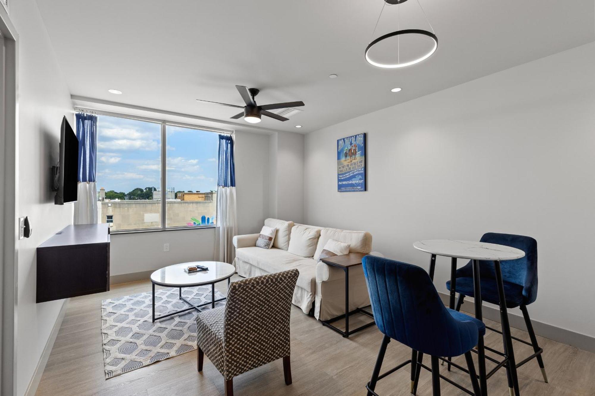 175 Lex - Walkable Downtown & Rupp Arena - Full Lexington