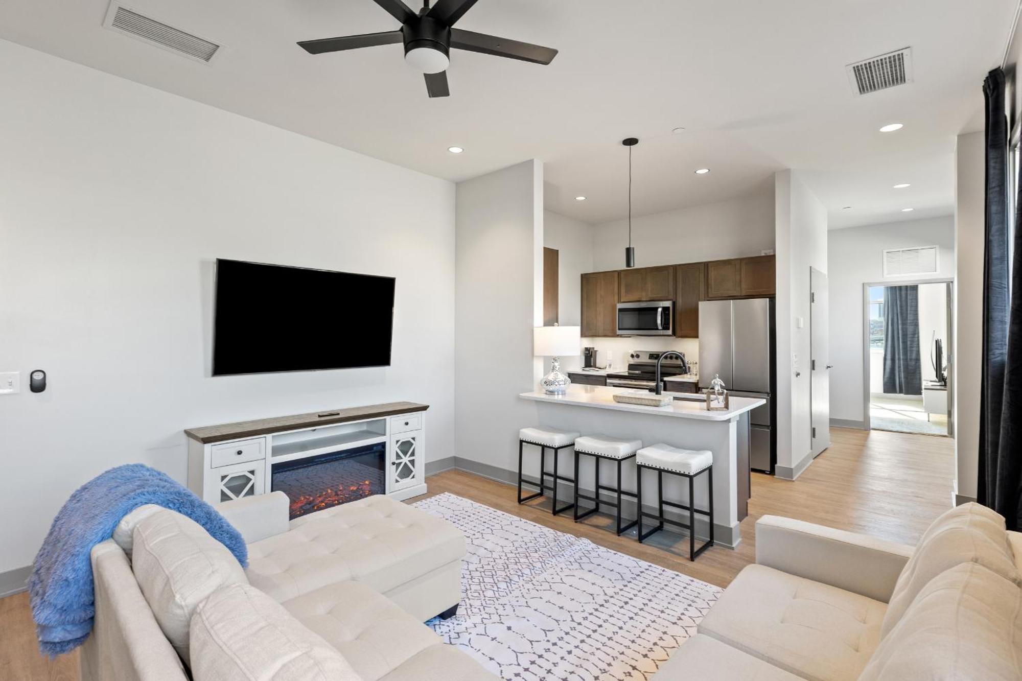 Aparthotel 175 Lex - Walkable Downtown & Rupp Arena - Full Lexington