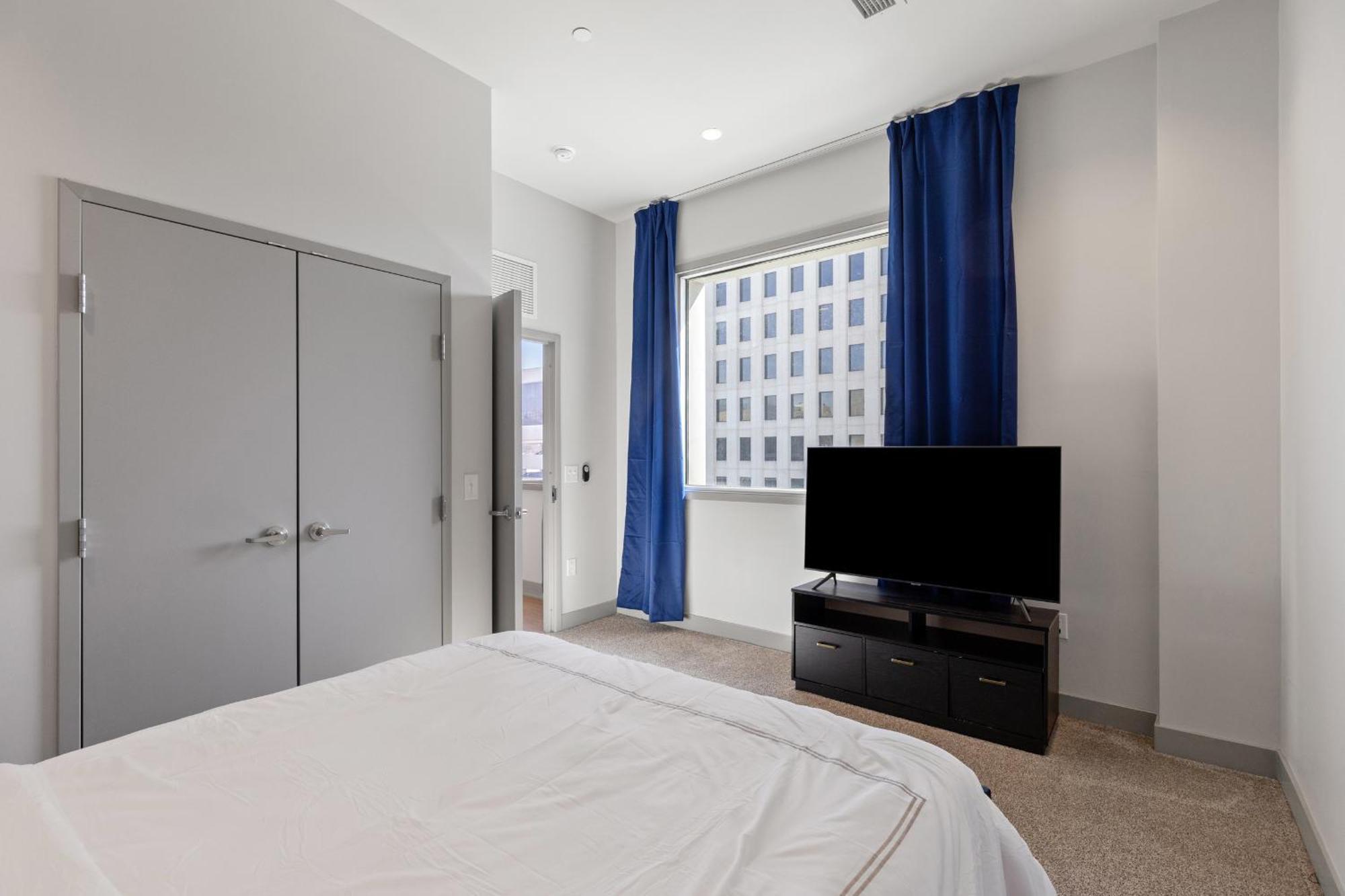 175 Lex - Walkable Downtown & Rupp Arena - Full Apartahotel *