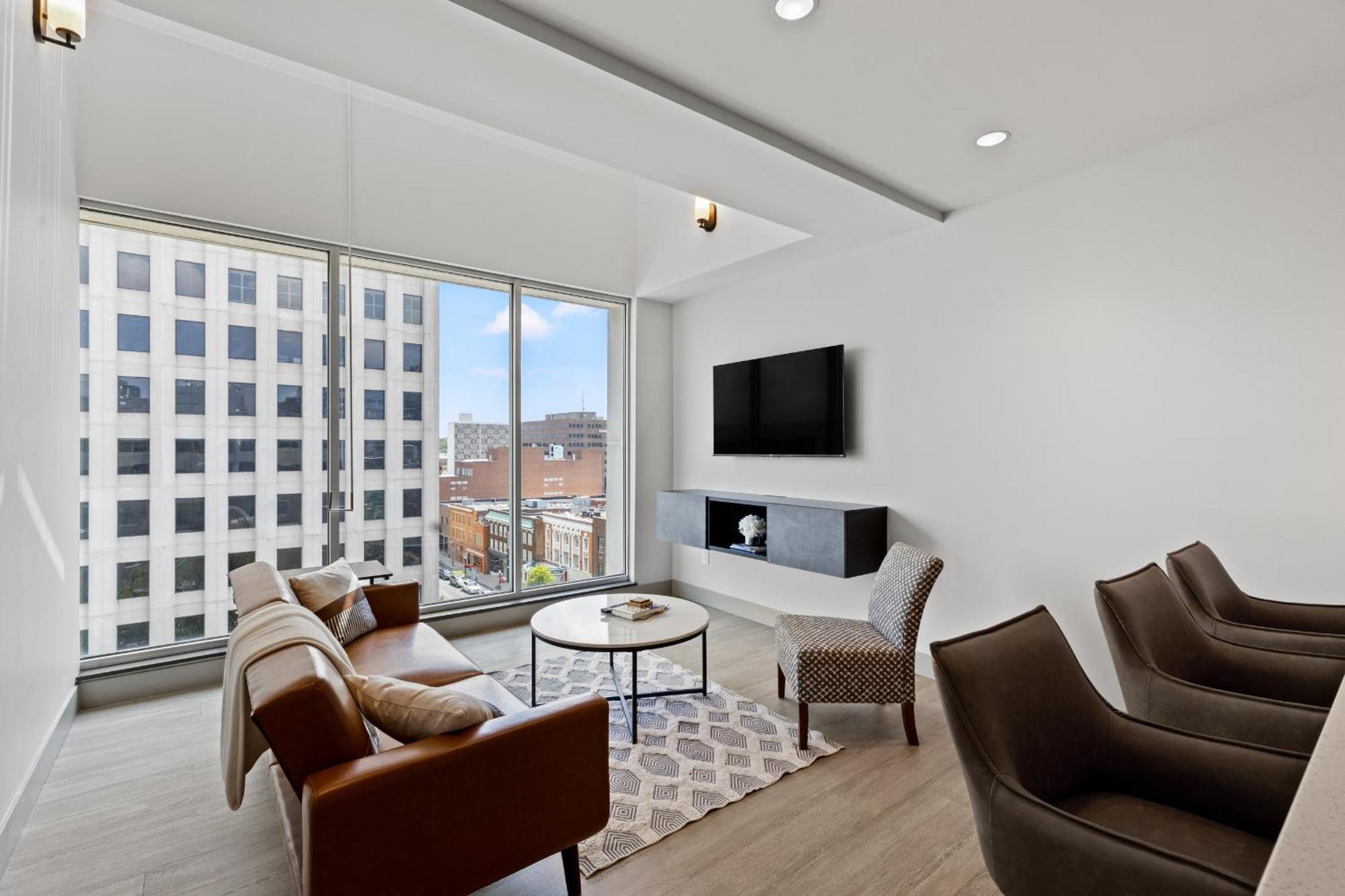 175 Lex - Walkable Downtown & Rupp Arena - Full Lexington